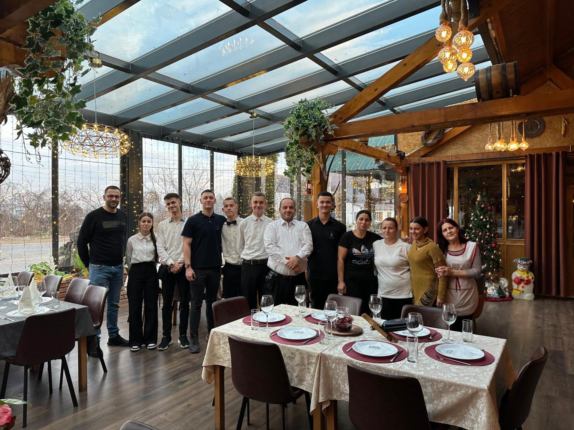 Hotel Antika Печ Екстериор снимка