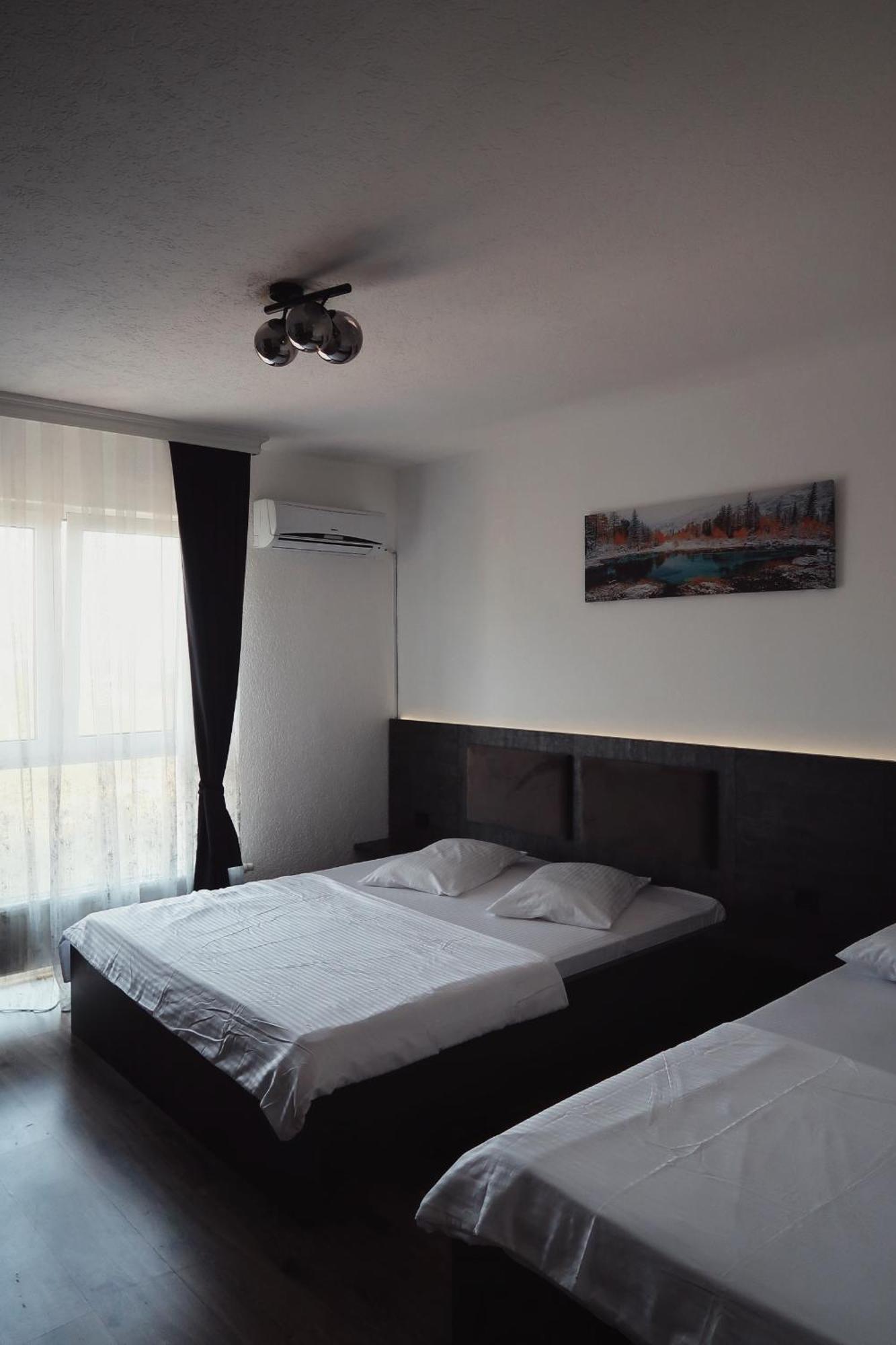 Hotel Antika Печ Екстериор снимка