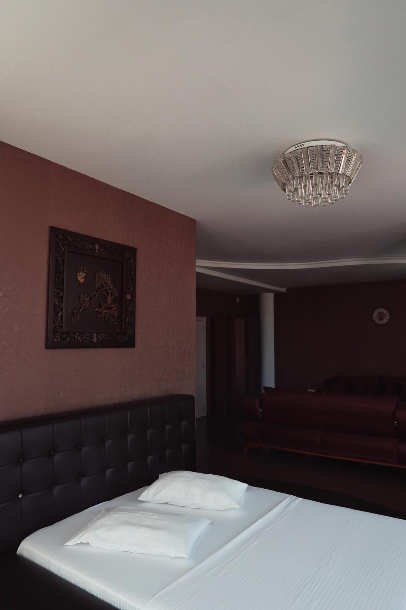 Hotel Antika Печ Екстериор снимка