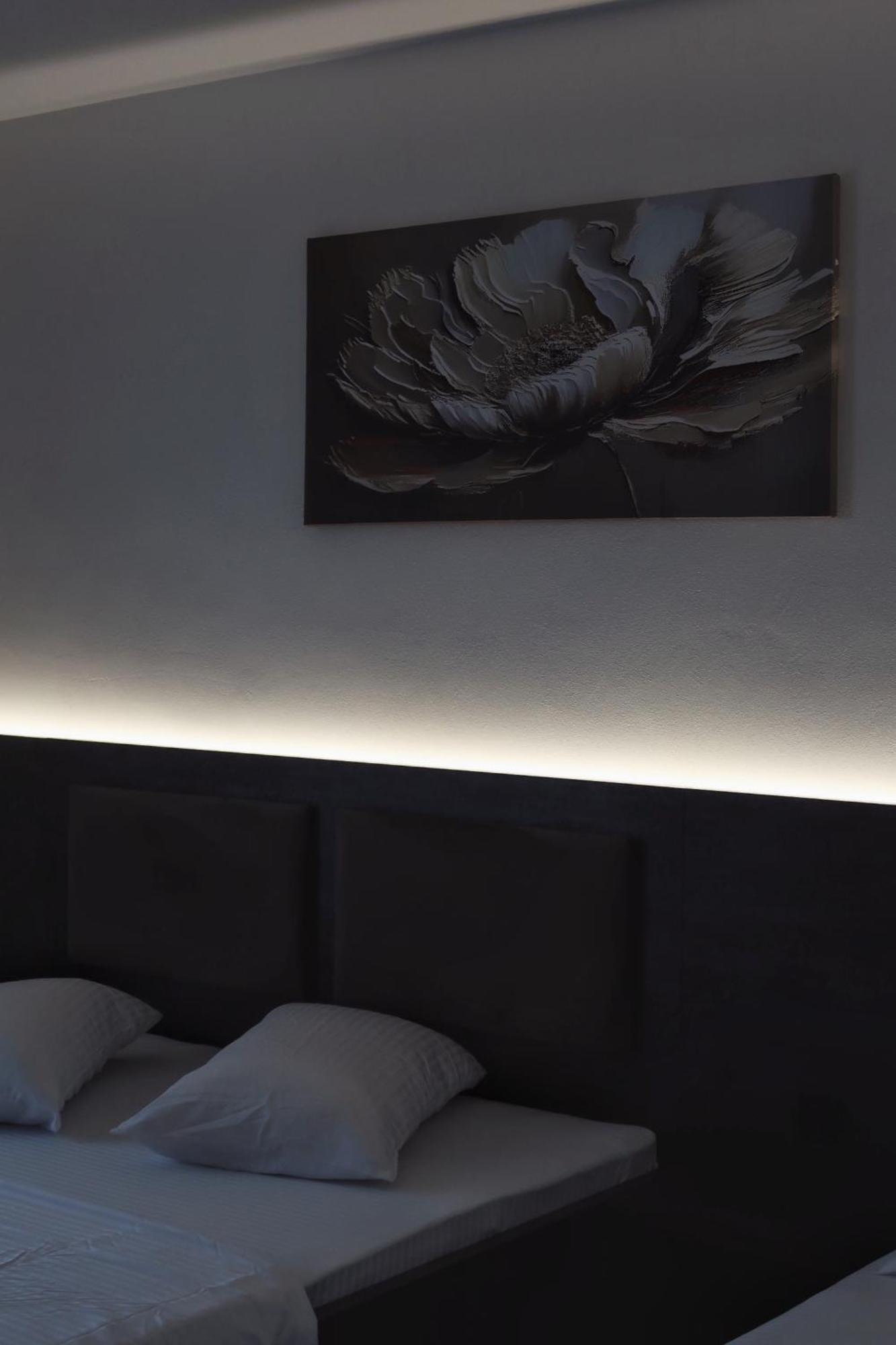 Hotel Antika Печ Екстериор снимка
