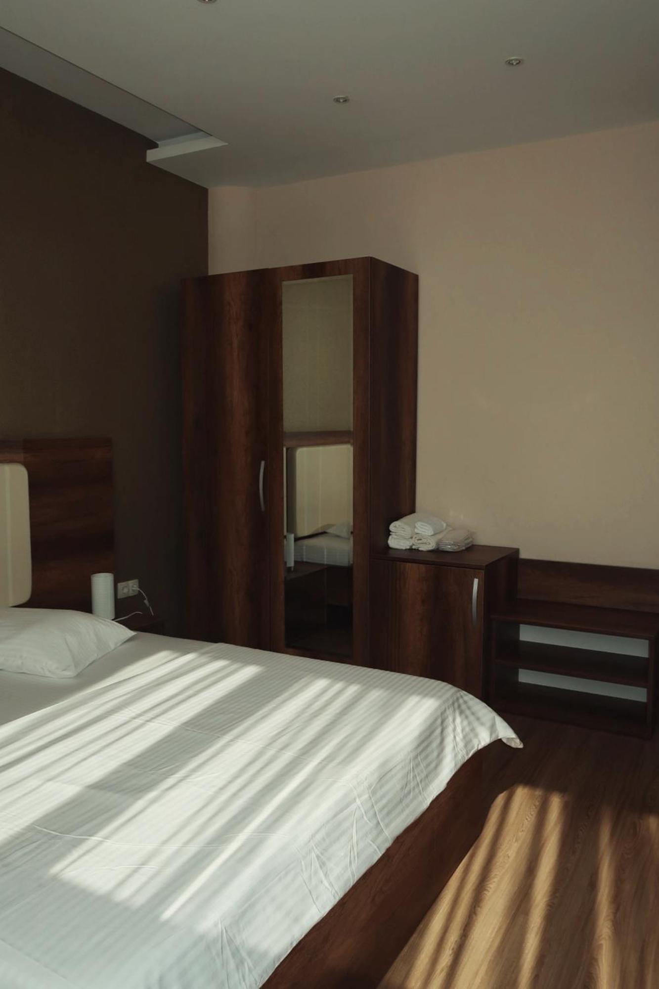 Hotel Antika Печ Екстериор снимка