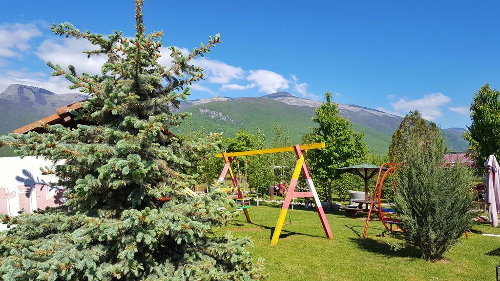 Hotel Antika Печ Екстериор снимка
